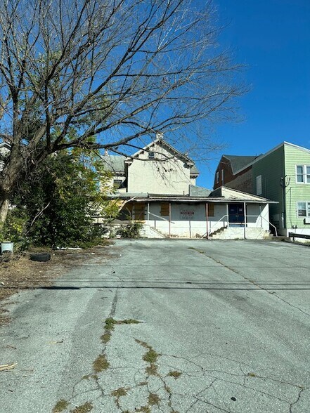 530 E High St, Pottstown, PA à louer - Photo de l’immeuble – Image 3 sur 5