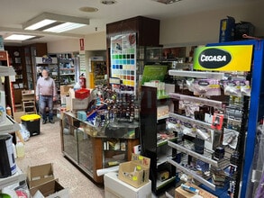 Local commercial dans Sant Cugat del Vallès, Barcelona à louer Photo intérieure– Image 2 sur 3