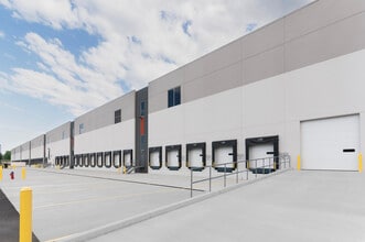 Jake Brown Rd, Old Bridge, NJ à louer Photo de l’immeuble– Image 2 sur 18