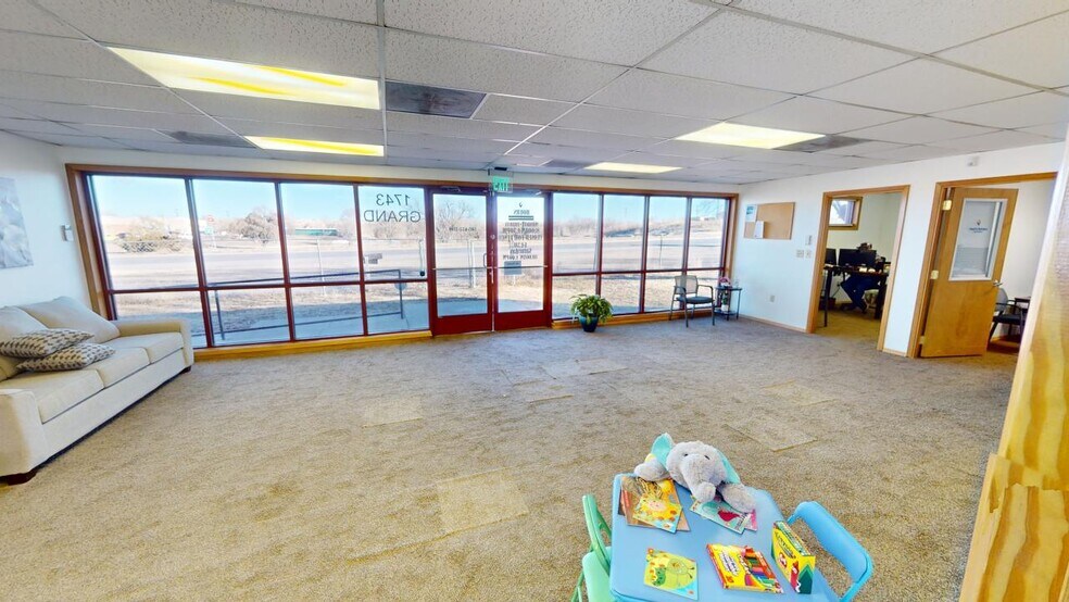 1743 Grand Ave, Las Vegas, NM à vendre - Photo de l’immeuble – Image 3 sur 9