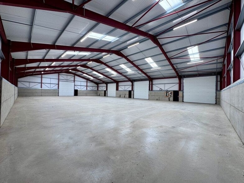 Unit A, Godington Buildings, Bicester à louer - Photo de l’immeuble – Image 3 sur 8