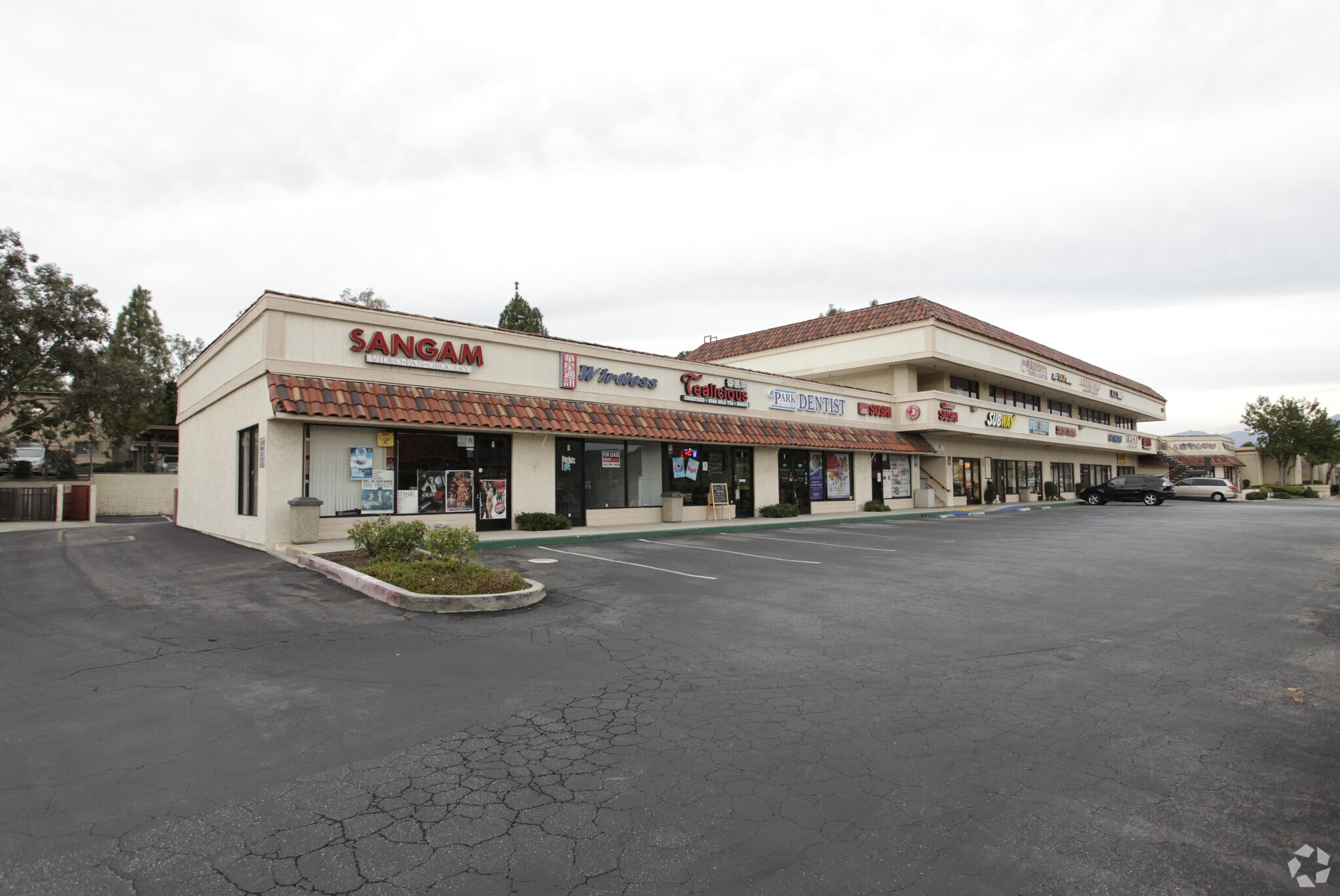 1139-1195 S Diamond Bar Blvd, Diamond Bar, CA à louer Photo de l’immeuble– Image 1 sur 2