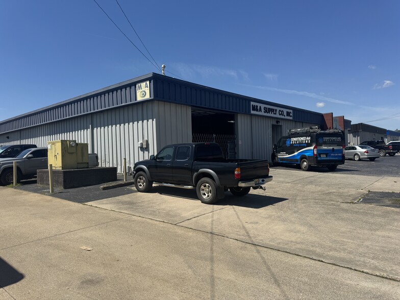 4701 Commercial Dr NW, Huntsville, AL à louer - Photo de l’immeuble – Image 1 sur 4