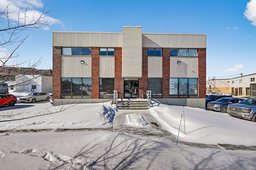 650 Rue Graham-Bell, Québec, QC à vendre - Photo de l’immeuble – Image 1 sur 10