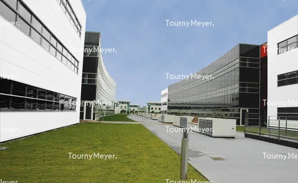 Bureau dans Mérignac à louer - Photo de l’immeuble – Image 1 sur 12