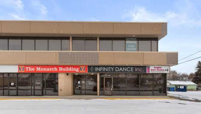 1111 Kingsway Av SE, Medicine Hat, AB à vendre - Photo de l’immeuble – Image 3 sur 4