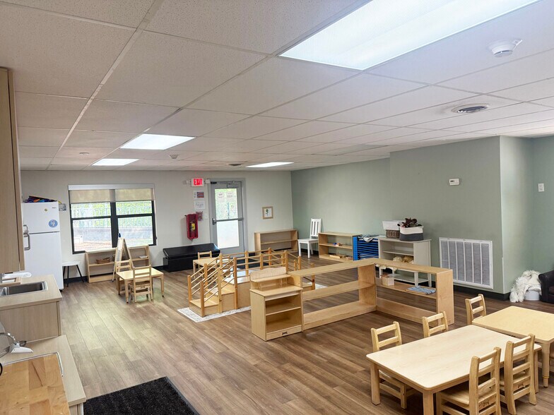 1700 Corporate Dr, Birmingham, AL à louer - Photo de l’immeuble – Image 2 sur 9
