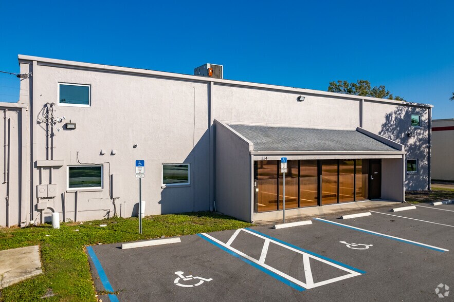 110-114 Douglas Rd E, Oldsmar, FL à vendre - Photo de l’immeuble – Image 3 sur 6