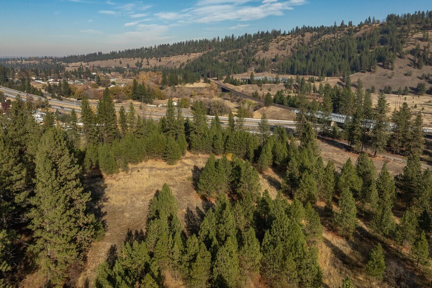 NKA NKA Inland Empire Way, Spokane, WA à vendre - Photo de l’immeuble – Image 2 sur 11