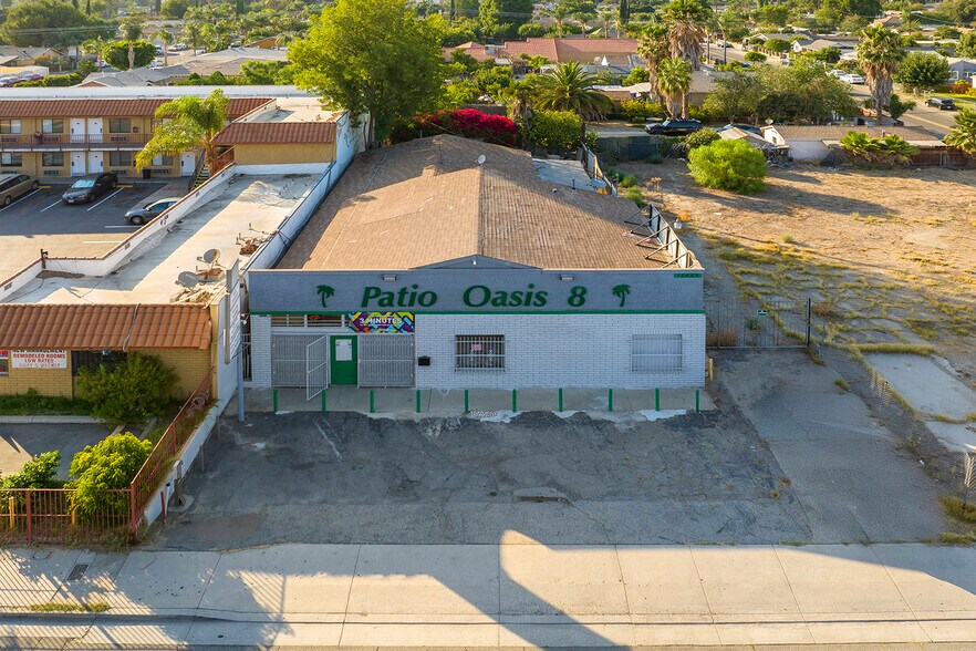 13659 Magnolia Ave, Corona, CA à vendre - Photo de l’immeuble – Image 3 sur 23