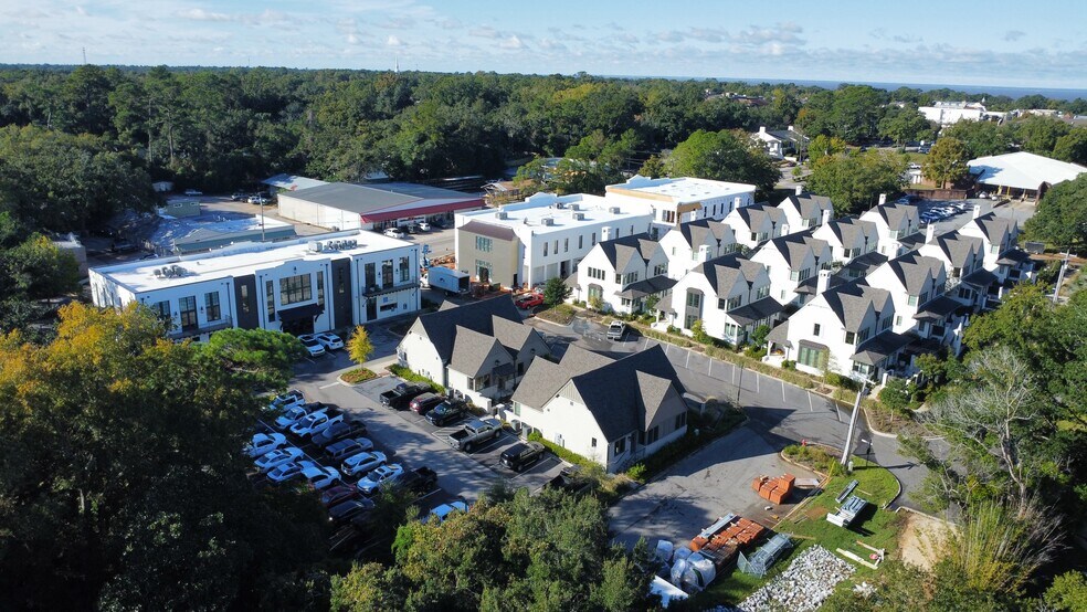 557 Fairhope Ave, Fairhope, AL à louer - Photo de l’immeuble – Image 3 sur 5