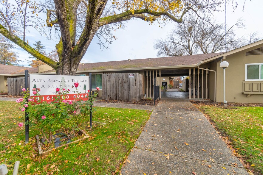 6815 24th St, Sacramento, CA à vendre - Photo principale – Image 2 sur 28