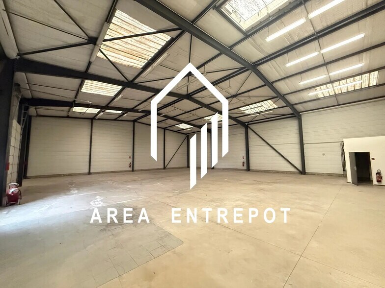 Local d’activités dans Aix-en-Provence à louer - Photo intérieure – Image 2 sur 10