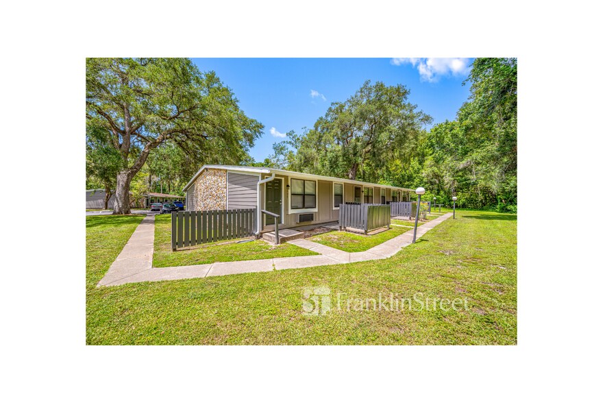 965 Candlelight Blvd, Brooksville, FL à vendre - Photo de l’immeuble – Image 3 sur 29