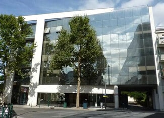 Plus de détails pour 390 Rue D'Estienne D'Orves, Colombes - Bureau à louer