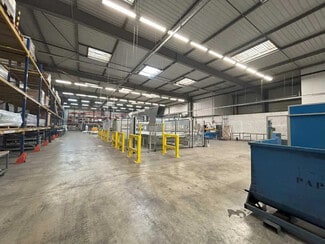 Plus de détails pour Bureau, Local d'activités à louer