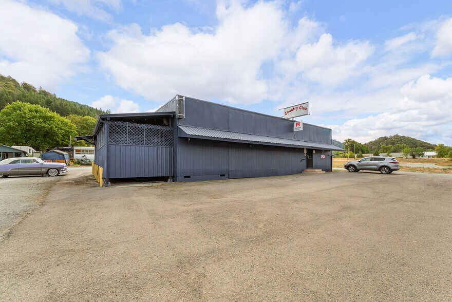 125 Opresik Ln, Myrtle Creek, OR à vendre - Photo de l’immeuble – Image 3 sur 33