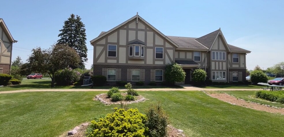 11512 N Port Washington Rd, Mequon, WI à vendre - Vidéo sur l’annonce professionnelle – Image 2 sur 7