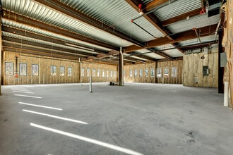 705 Brewers Bridge Rd, Jackson, NJ à louer Photo de l’immeuble– Image 2 sur 19