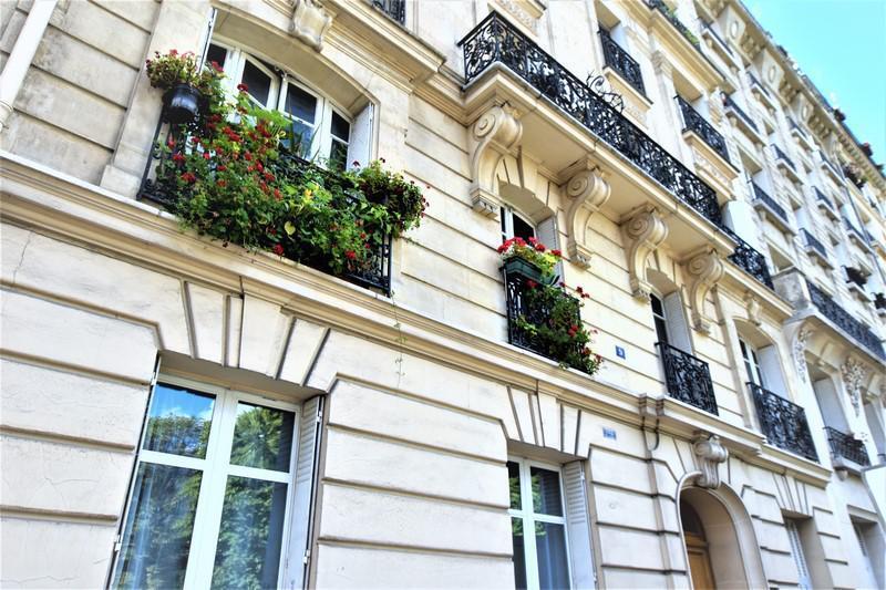 Bureau dans Paris à louer - Photo de l’immeuble – Image 1 sur 6