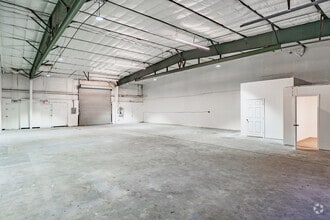 12555 N 44th St, Clearwater, FL à louer Photo intérieure– Image 2 sur 3