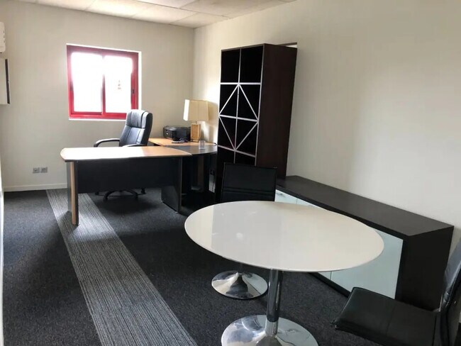 Plus de détails pour Bureau à louer