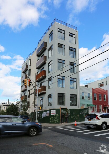 413 57th St, Brooklyn, NY à vendre - Photo de l’immeuble – Image 2 sur 33