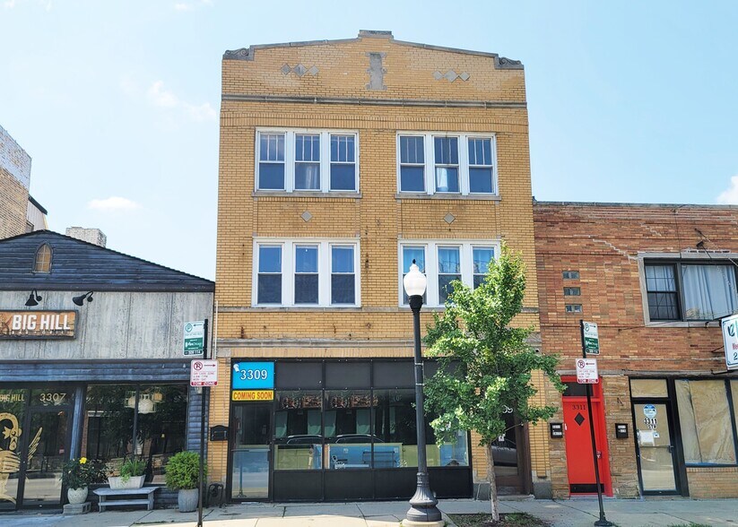 3309 W Bryn Mawr Ave, Chicago, IL à louer - Photo de l’immeuble – Image 1 sur 4