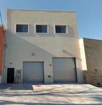 Plus de détails pour 101 Chestnut Ave, Staten Island, NY - Industriel/Logistique à louer