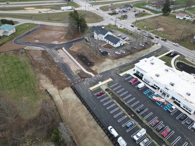 1851 Lancaster Rd, Granville, OH à louer - Photo de l’immeuble – Image 2 sur 3