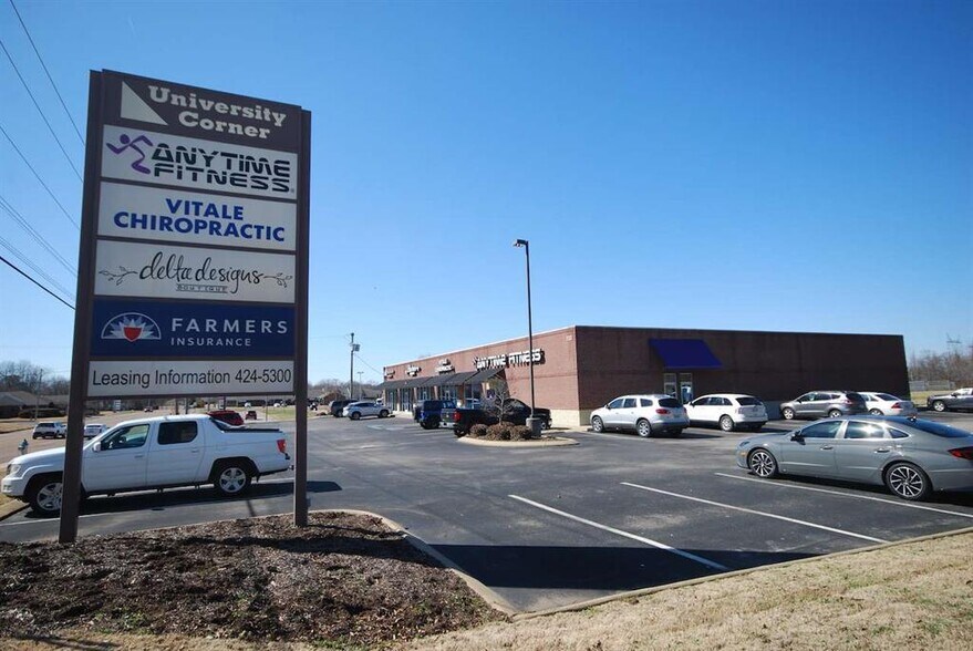133 W University Pky, Jackson, TN à louer - Photo de l’immeuble – Image 3 sur 4