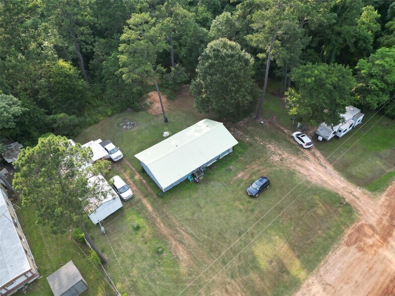 17306 Brittany Ln, Plantersville, TX à vendre - Photo de l’immeuble – Image 2 sur 9