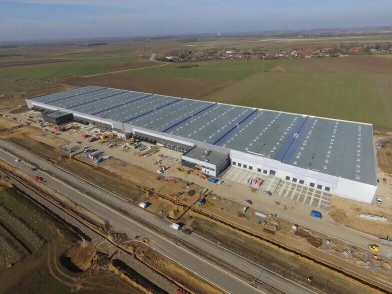 Industriel/Logistique dans Cambrai à louer - Photo de l’immeuble – Image 2 sur 12