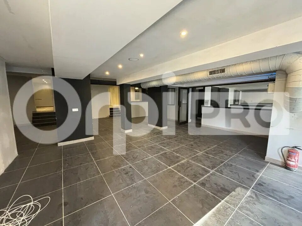 Local commercial dans Beauvais à vendre Photo principale– Image 1 sur 1