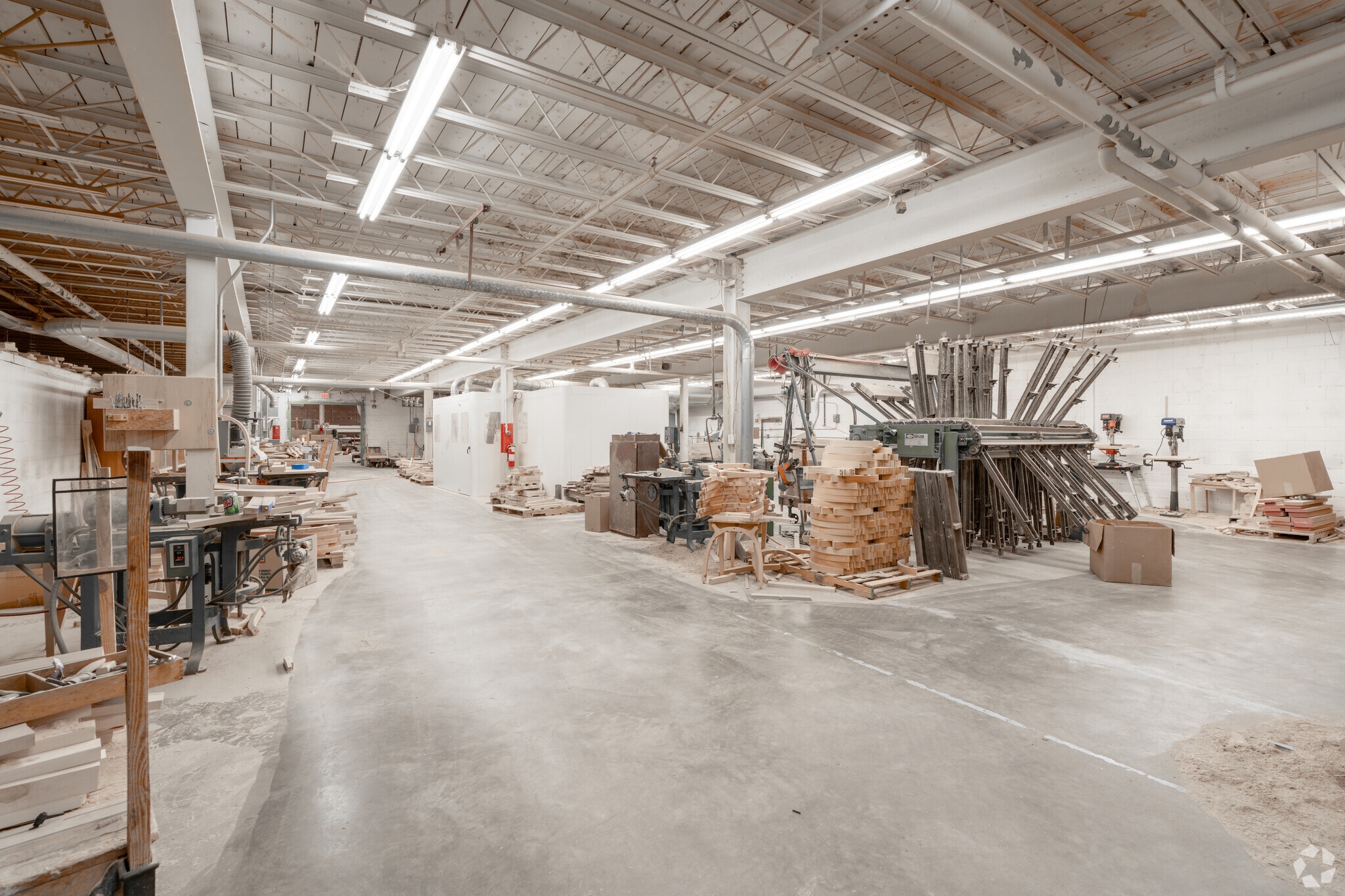 980 3rd Ave SE, Hickory, NC à vendre Photo intérieure– Image 1 sur 10