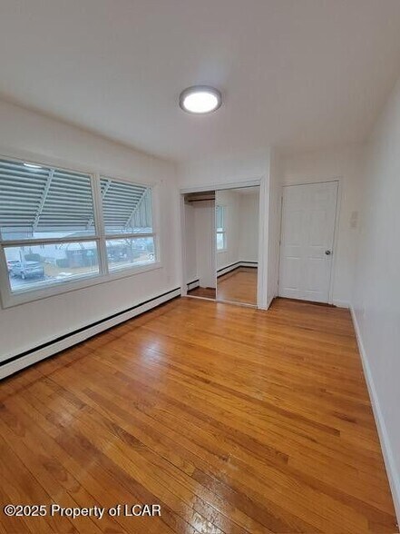 707 Exeter Ave, West Pittston, PA à vendre - Photo de l’immeuble – Image 2 sur 19