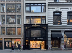 123 Fifth Ave, New York, NY à louer Photo de l’immeuble– Image 1 sur 2