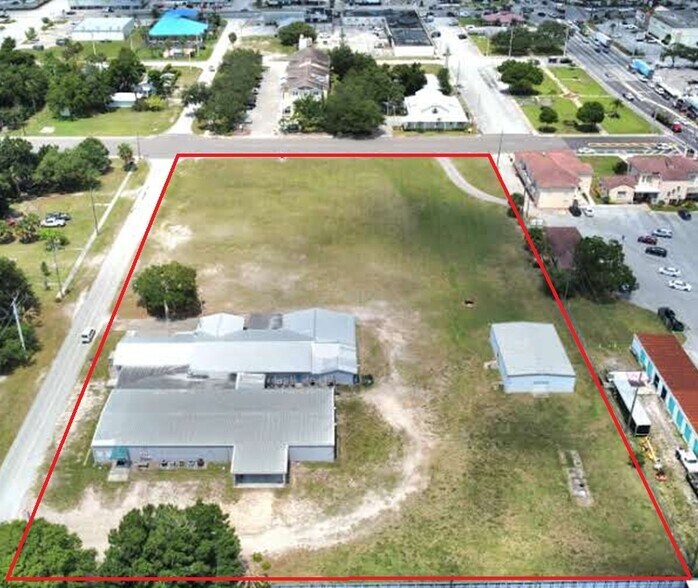 501 SE 2nd St, Okeechobee, FL à vendre - Photo de l’immeuble – Image 2 sur 7