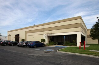 Plus de détails pour 1931 Sampson Ave, Corona, CA - Industriel/Logistique à louer