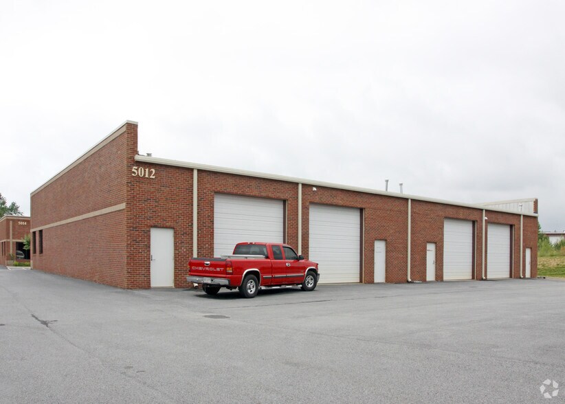 5012 B U Bowman Dr, Buford, GA à vendre - Photo de l’immeuble – Image 2 sur 6