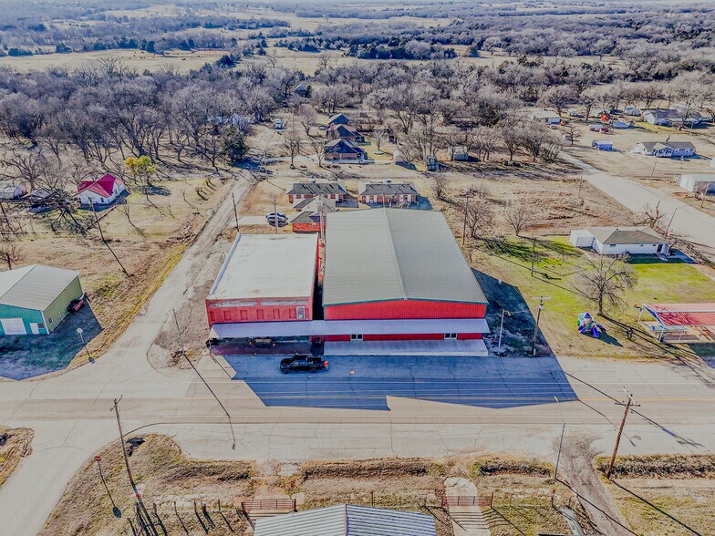 103 N. Clarady, Wanette, OK à vendre - Photo de l’immeuble – Image 2 sur 64