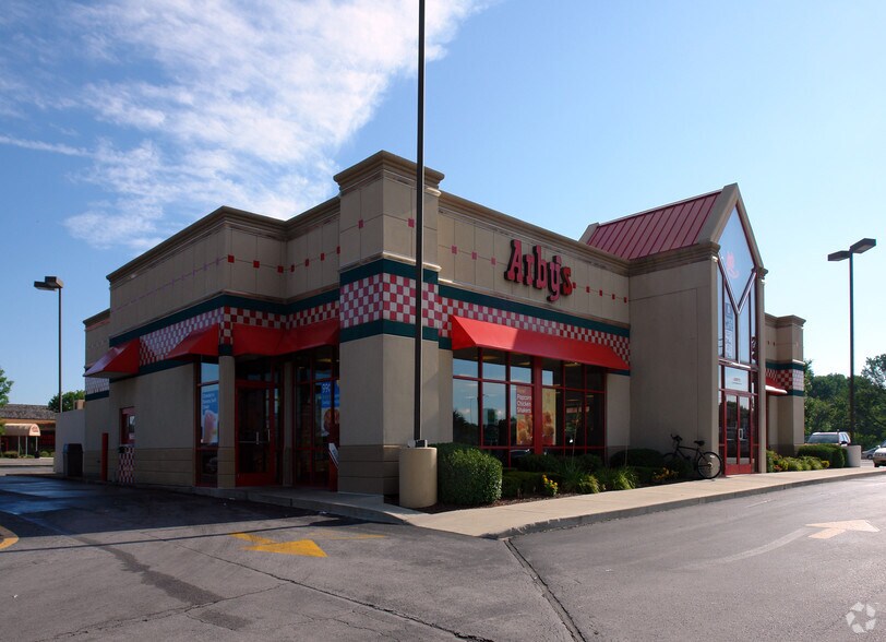 333 E Washington Center Rd, Fort Wayne, IN à louer - Photo de l’immeuble – Image 2 sur 3