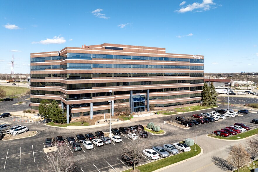 2300 N Barrington Rd, Hoffman Estates, IL à louer - Photo de l’immeuble – Image 1 sur 11