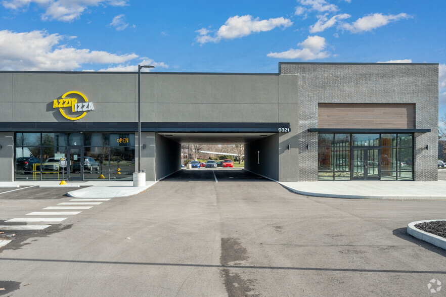9235 Michigan Rd, Indianapolis, IN à louer - Photo de l’immeuble – Image 1 sur 18