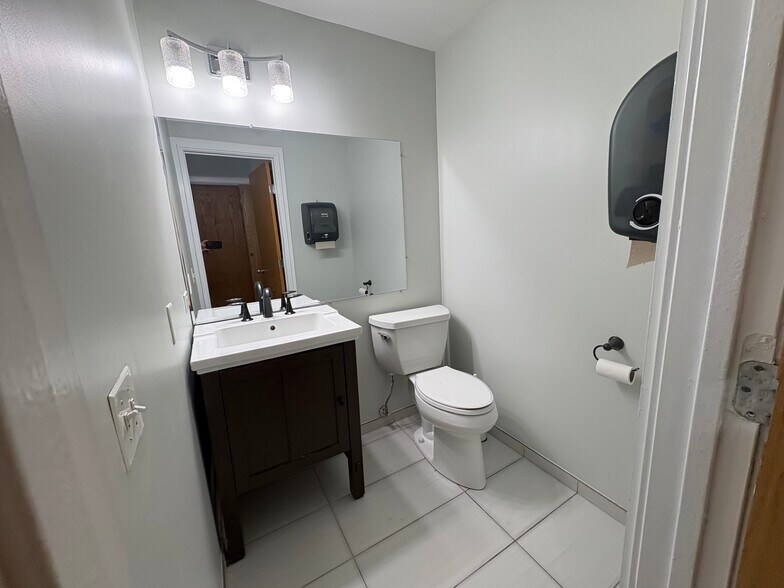 2716 N Ashland Ave, Chicago, IL à vendre - Photo intérieure – Image 3 sur 10