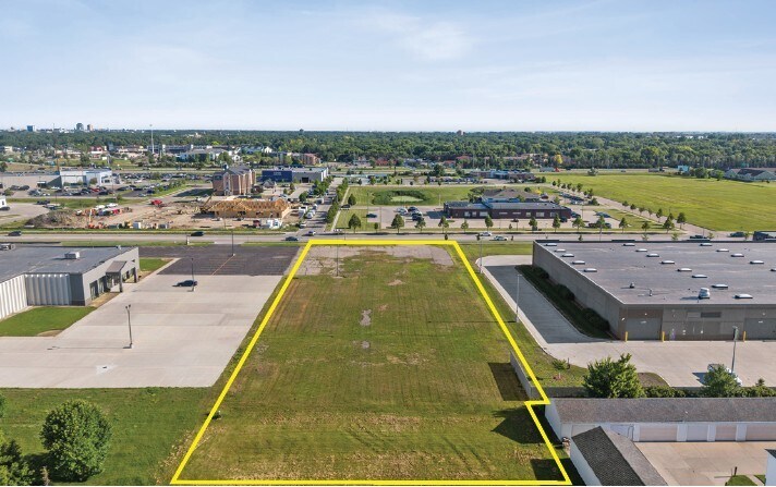 1205 30th S Ave, Moorhead, MN à vendre Photo principale– Image 1 sur 6