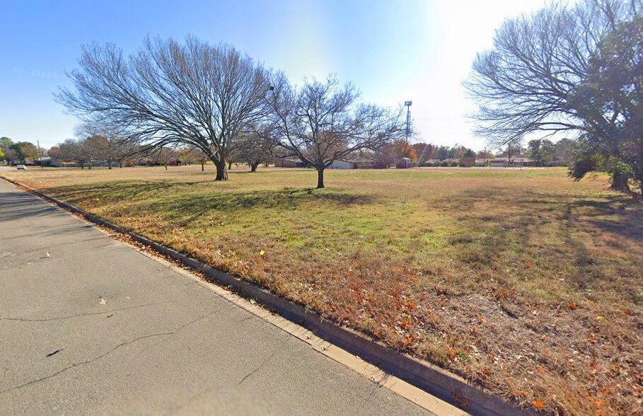 4517 Rufe Snow Dr, Fort Worth, TX à vendre - Photo de l’immeuble – Image 3 sur 5