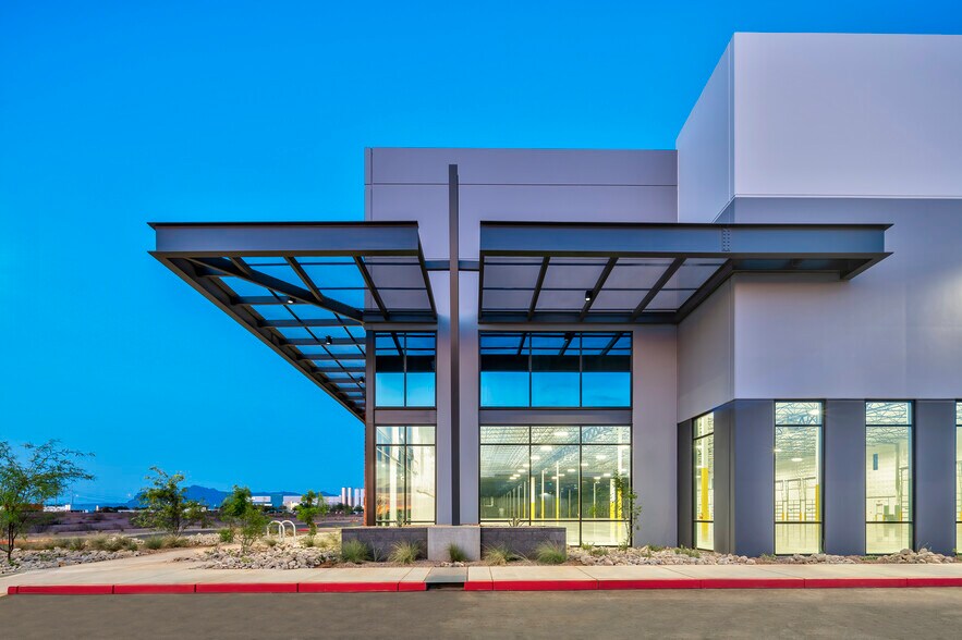 9520 E Elliot Rd, Mesa, AZ à louer - Photo de l’immeuble – Image 2 sur 51