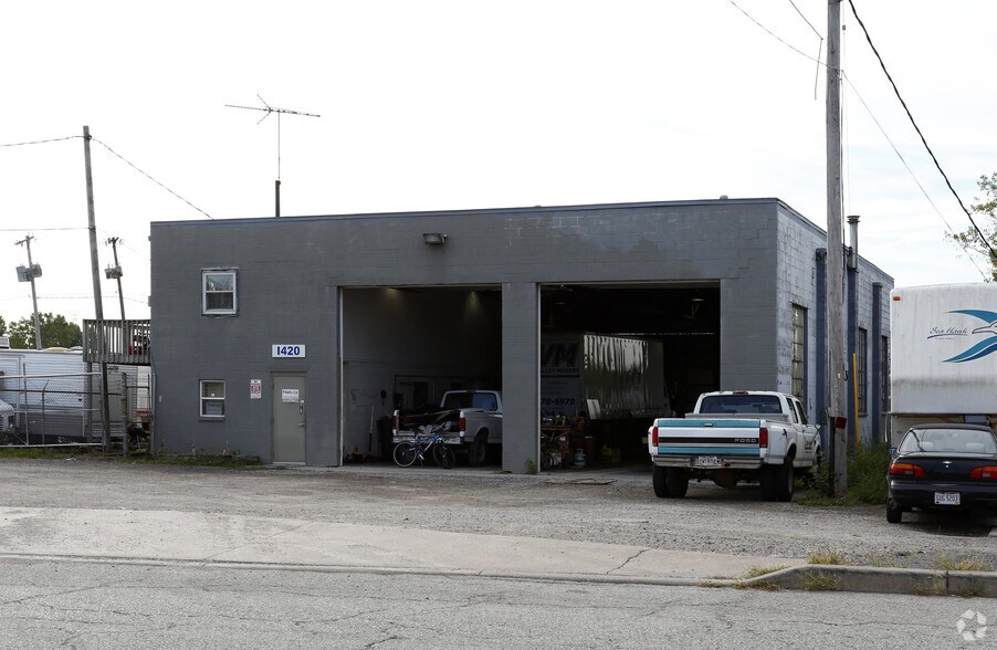 1420 Matzinger Rd, Toledo, OH à louer - Photo principale – Image 1 sur 4