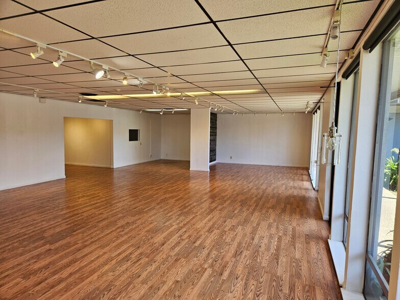 993 Francisco Blvd E, San Rafael, CA à louer - Photo de l’immeuble – Image 3 sur 12